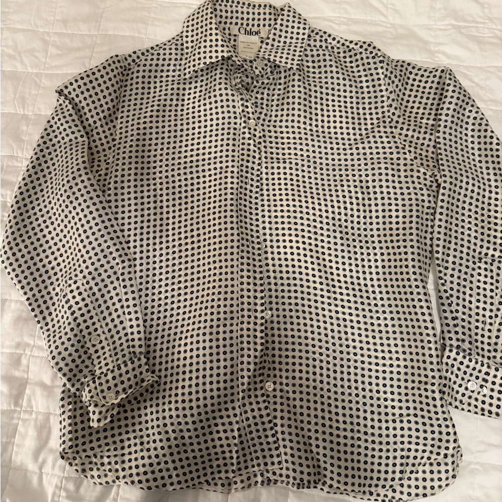 Chloé Black and White Polka Dot 100% Silk Blouse. Made in France 💕